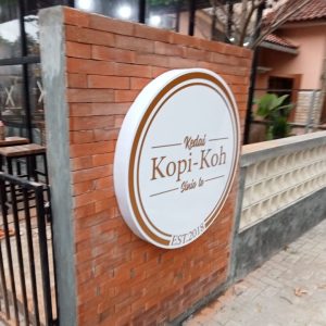 Neon Box Kopi-Koh